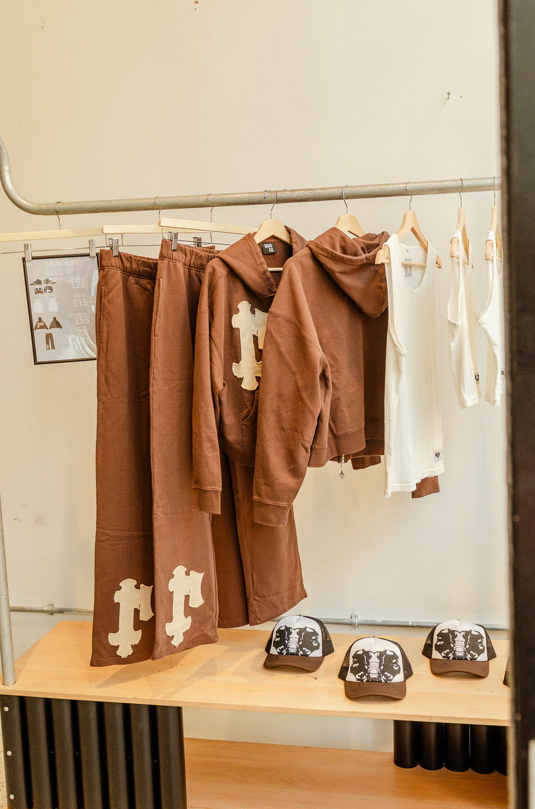 MAIS 'FLEUR' HOODIE - CHOCOLATE