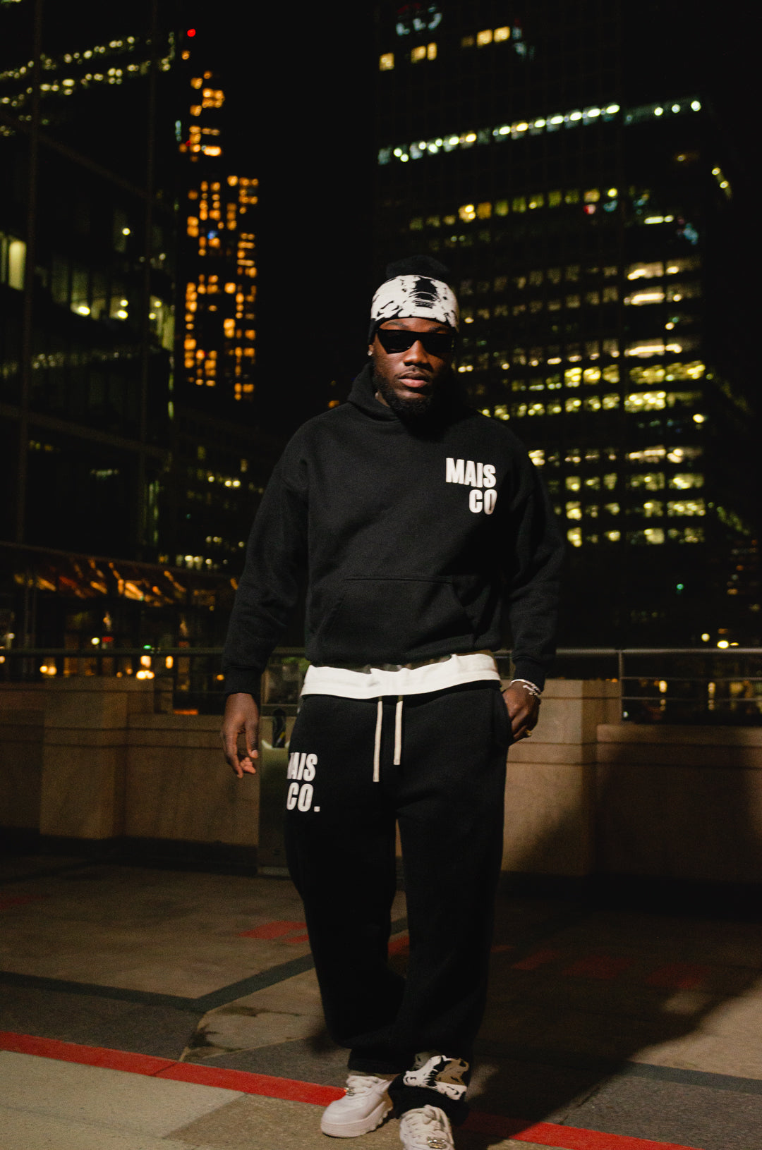 MAIS 'INK' HOODIE - TRUE BLACK