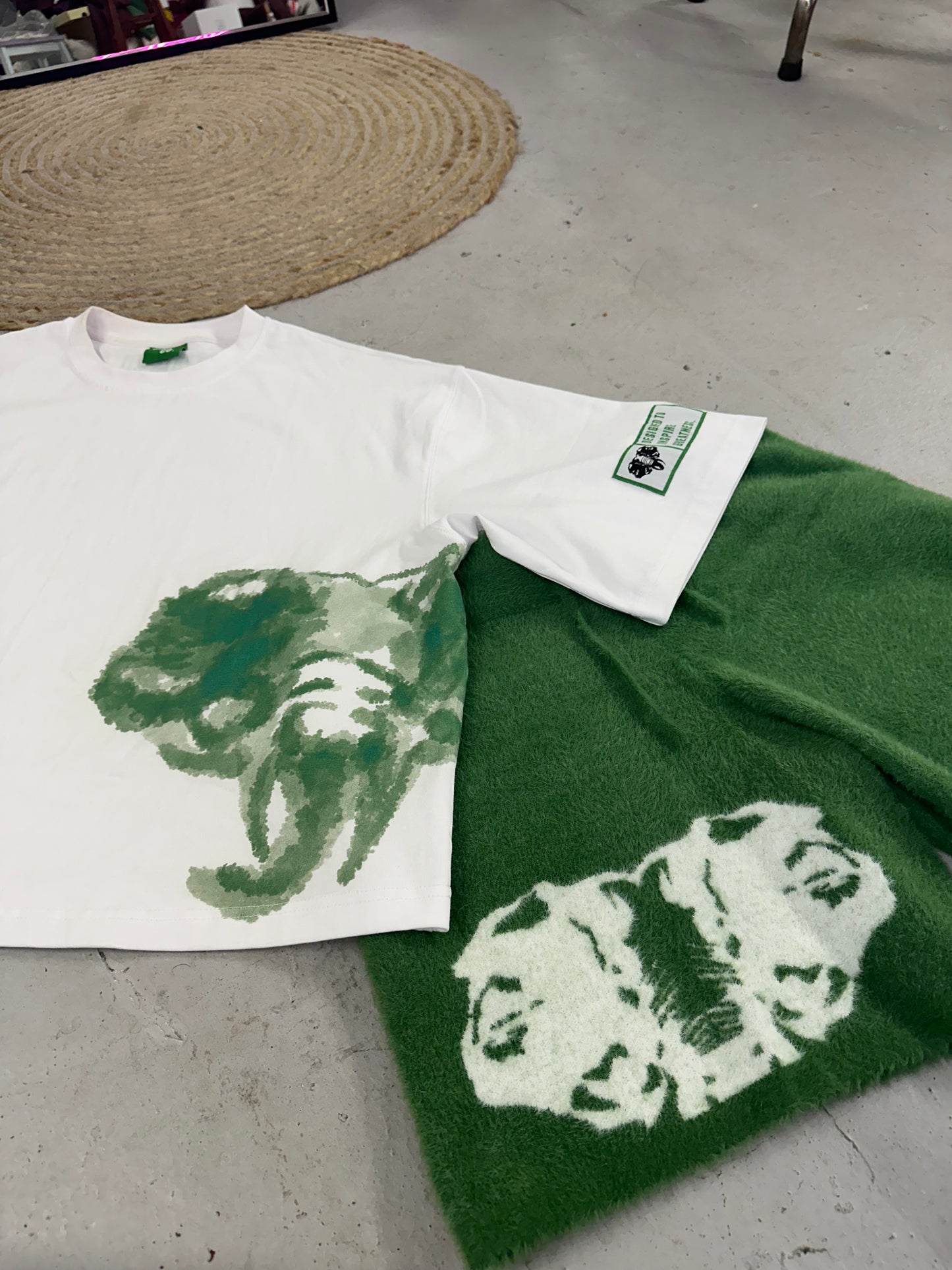 MAIS 'CLOUD' TEE - WHITE/EMERALD